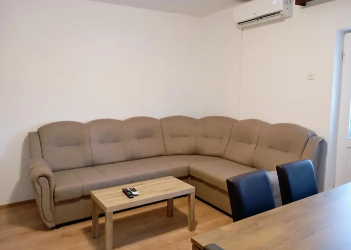 Apartment Sunny With 3 Bedrooms