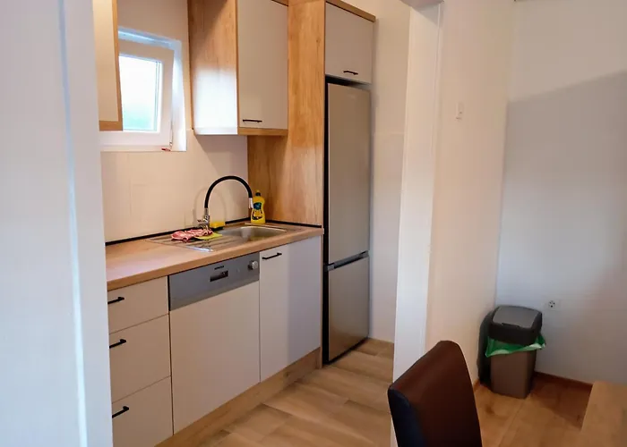Sunny With 3 Bedrooms Trogir