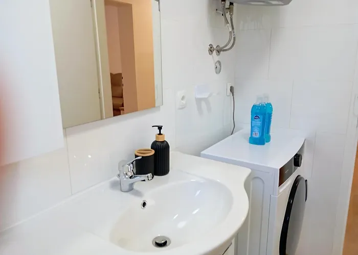 Sunny With 3 Bedrooms * Trogir