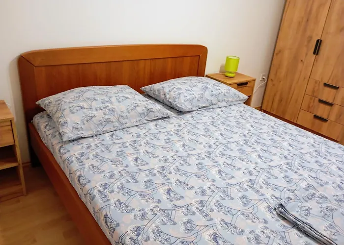 Sunny With 3 Bedrooms Trogir